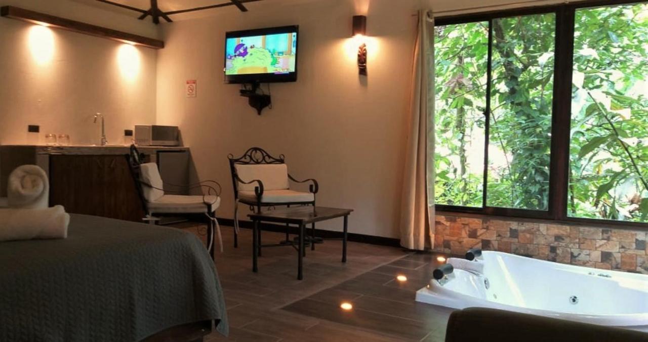 Tropical Suites & Villas La Fortuna Dış mekan fotoğraf